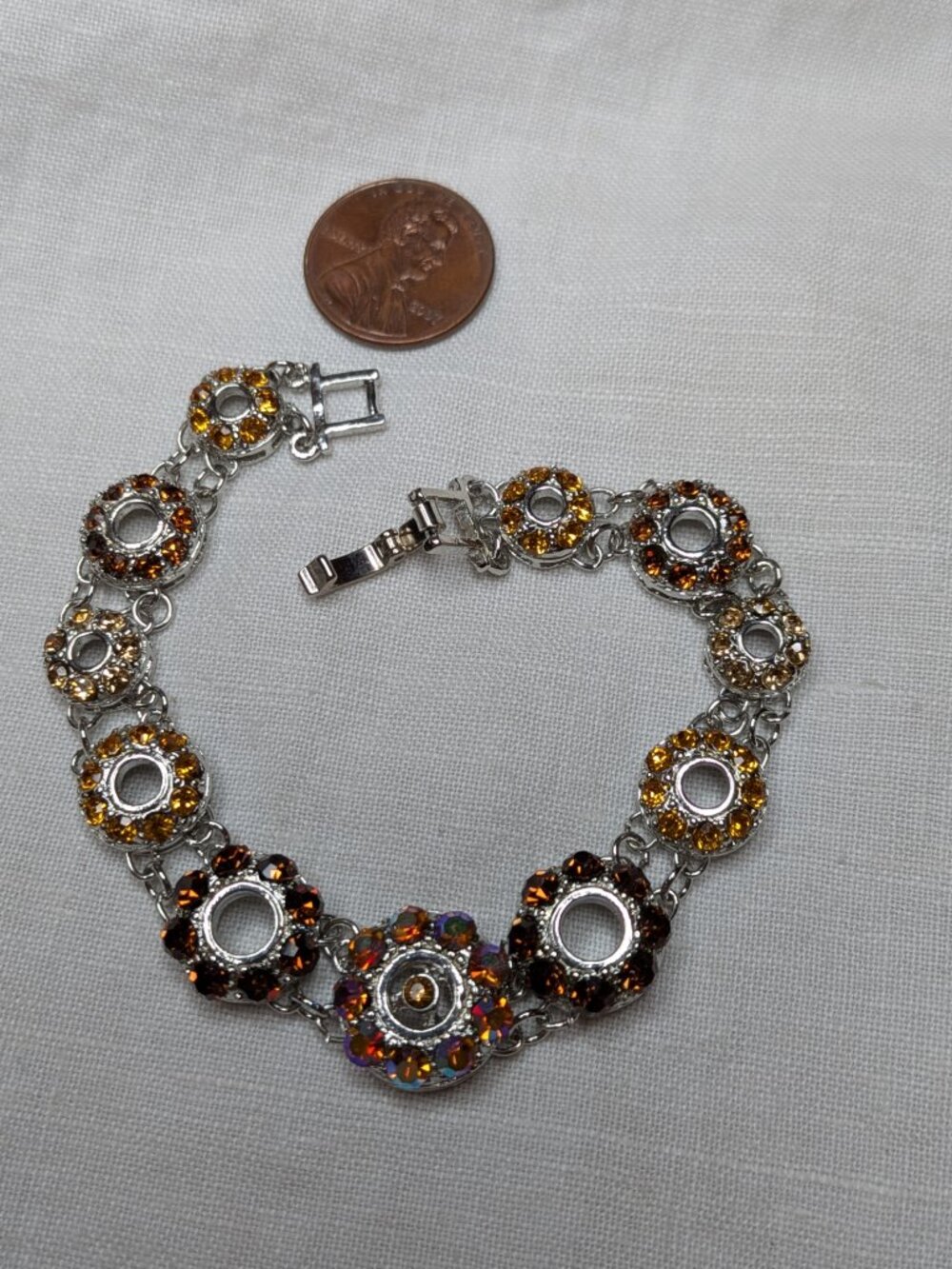Vintage Silver‑Tone Rhinestone Link Bracelet with Amber & AB Crystal Clusters 7"
